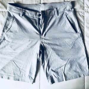 MENS 34 9in Lululemon gray chambray shorts